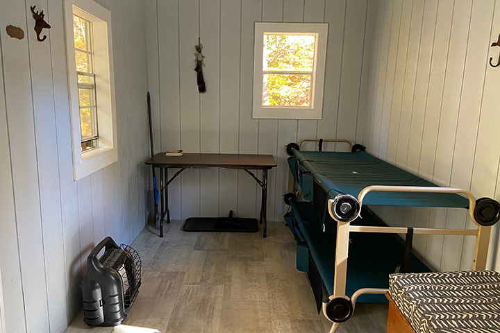 Interior Cots